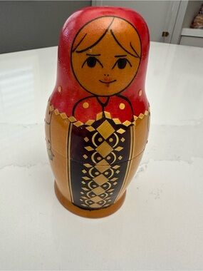 Hand-Painted Red and Brown Matryoshka Nesting Doll Set of 6 Home Accent